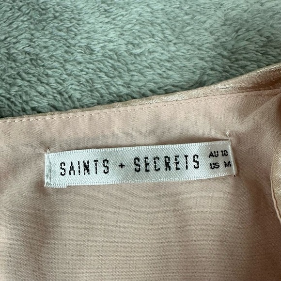 Saints Secrets Champagne Zebra Print Ruffle Wrap Mini Dress Flutter Sleeve - Picture 4 of 8